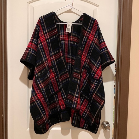 James Paul Sweaters - JAMES PAUL PLAID PONCHO NWT